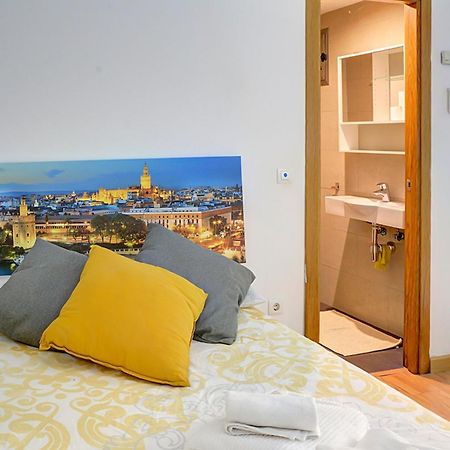 Central Apartment Vintage Севілья Екстер'єр фото